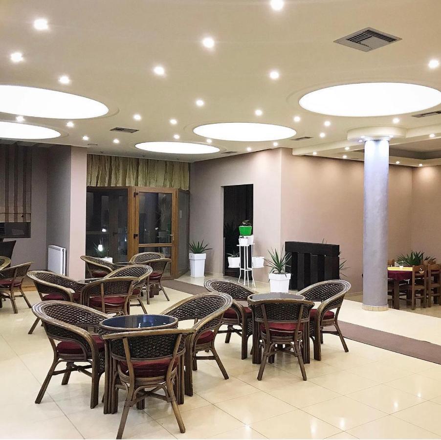 Hotel Paradise Bilisht Zewnętrze zdjęcie