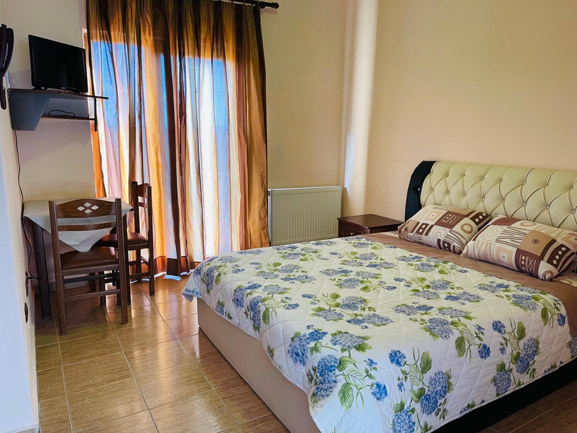 Hotel Paradise Bilisht Zewnętrze zdjęcie